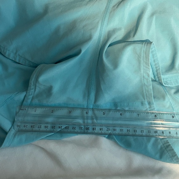 Lululemon Blue Speed Up Shorts 4” Inseam - Size 6 - Picture 5 of 5